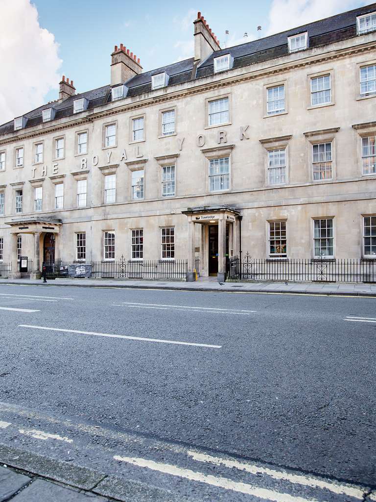 Travelodge Bath Central Exterior photo